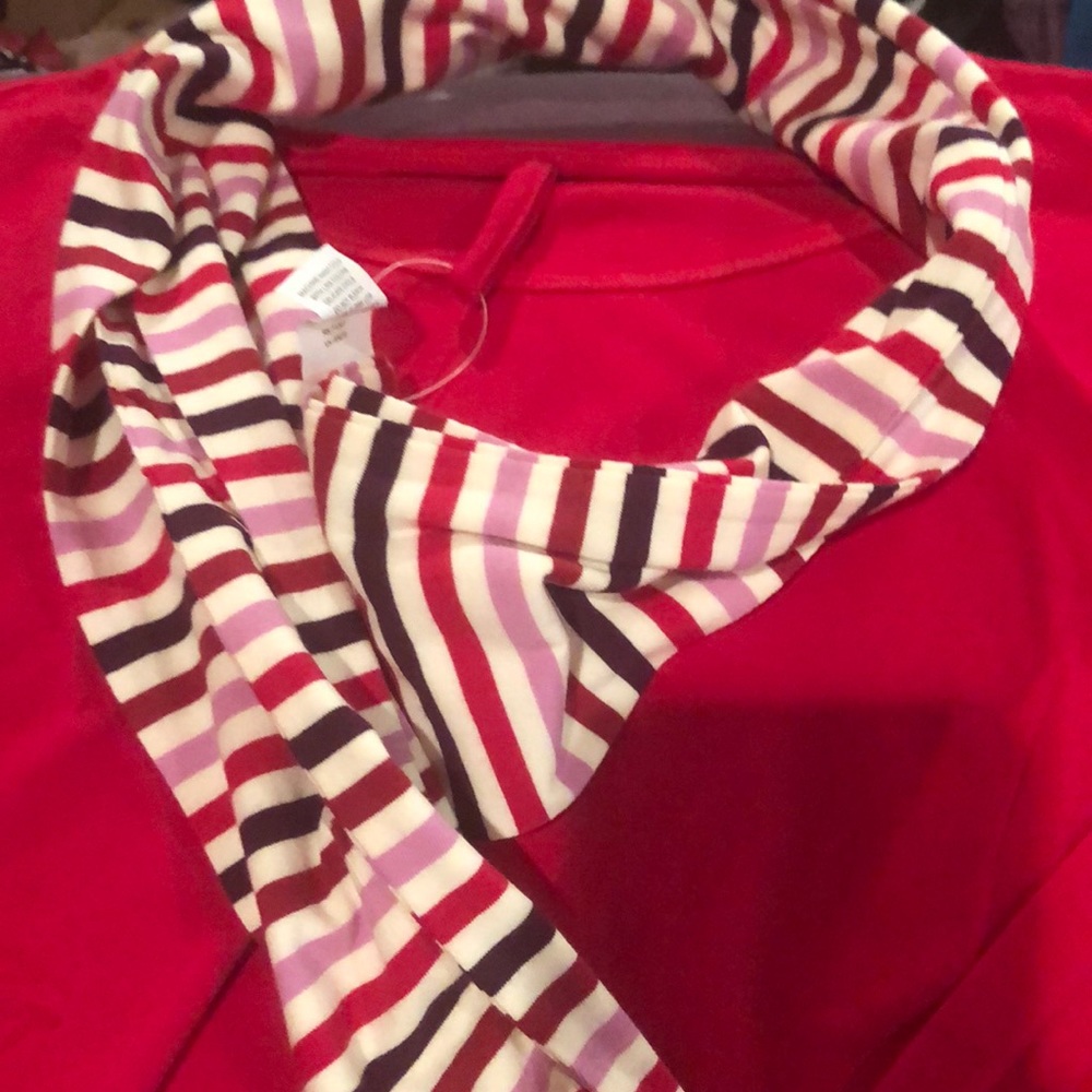 Top - Picture 3 of 3